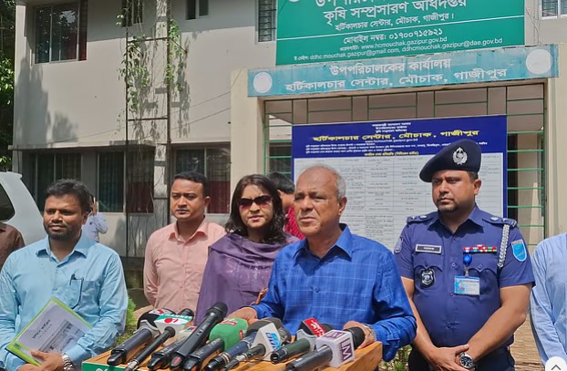 Mob justice during arrest of ex-election commissioner not acceptable: Jahangir