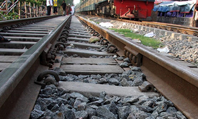 2 killed in Mymensingh train accidents 