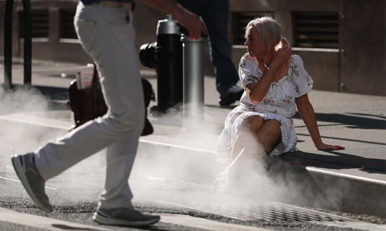 US hit by first extreme heat wave of the year