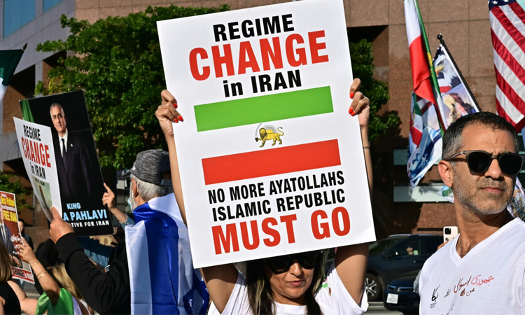 Iran diaspora in Los Angeles dream of 'regime change'