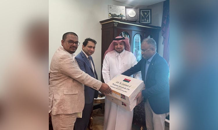 Khaleda Zia sends seasonal fruits to Qatar’s Emir, PM