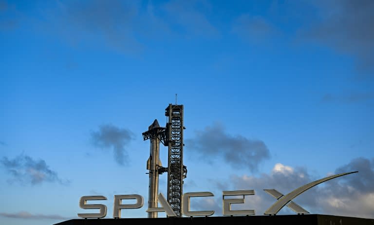 Mexico president threatens to sue over SpaceX rocket debris