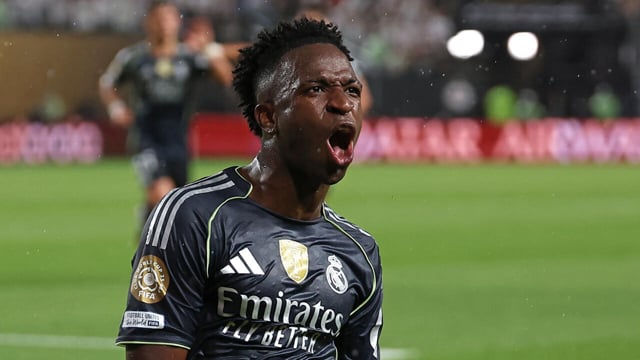 Vinicius stars as Real Madrid ease into Club World Cup last 16