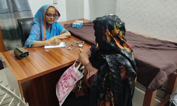 Free medical camp held in Narail