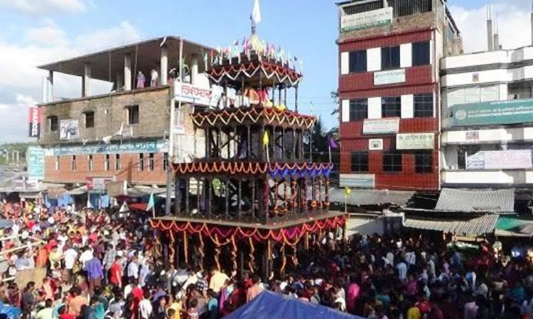 Hindus celebrate Ratha Yatra amid religious fervor