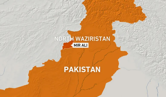 13 soldiers killed in a suicide attack in northwest Pakistan: officials