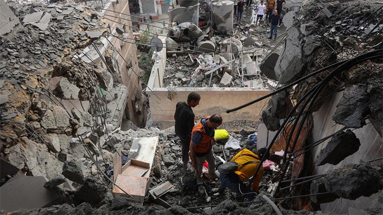Gaza rescuers say Israeli forces kill 17, including children