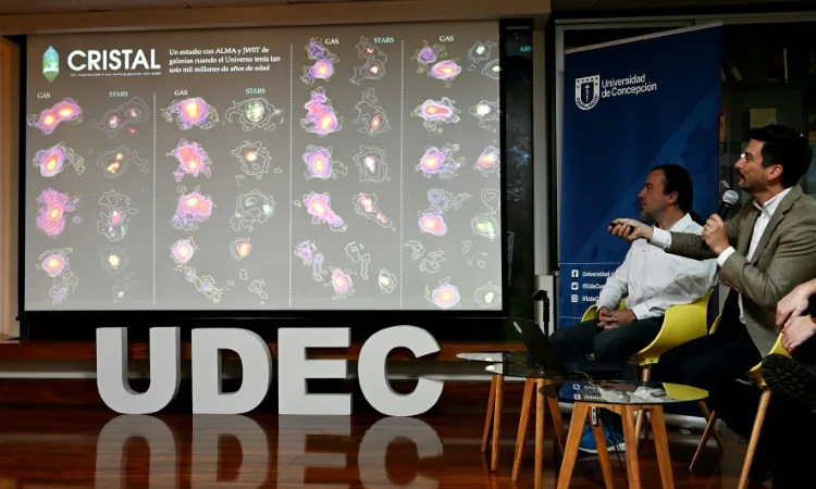 ALMA lets astronomers see building blocks of early galaxies