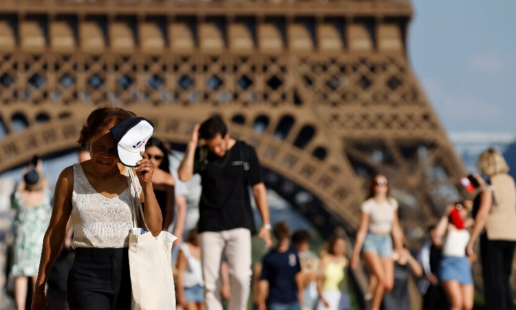 Europe on high alert as surprise early heatwave creeps north