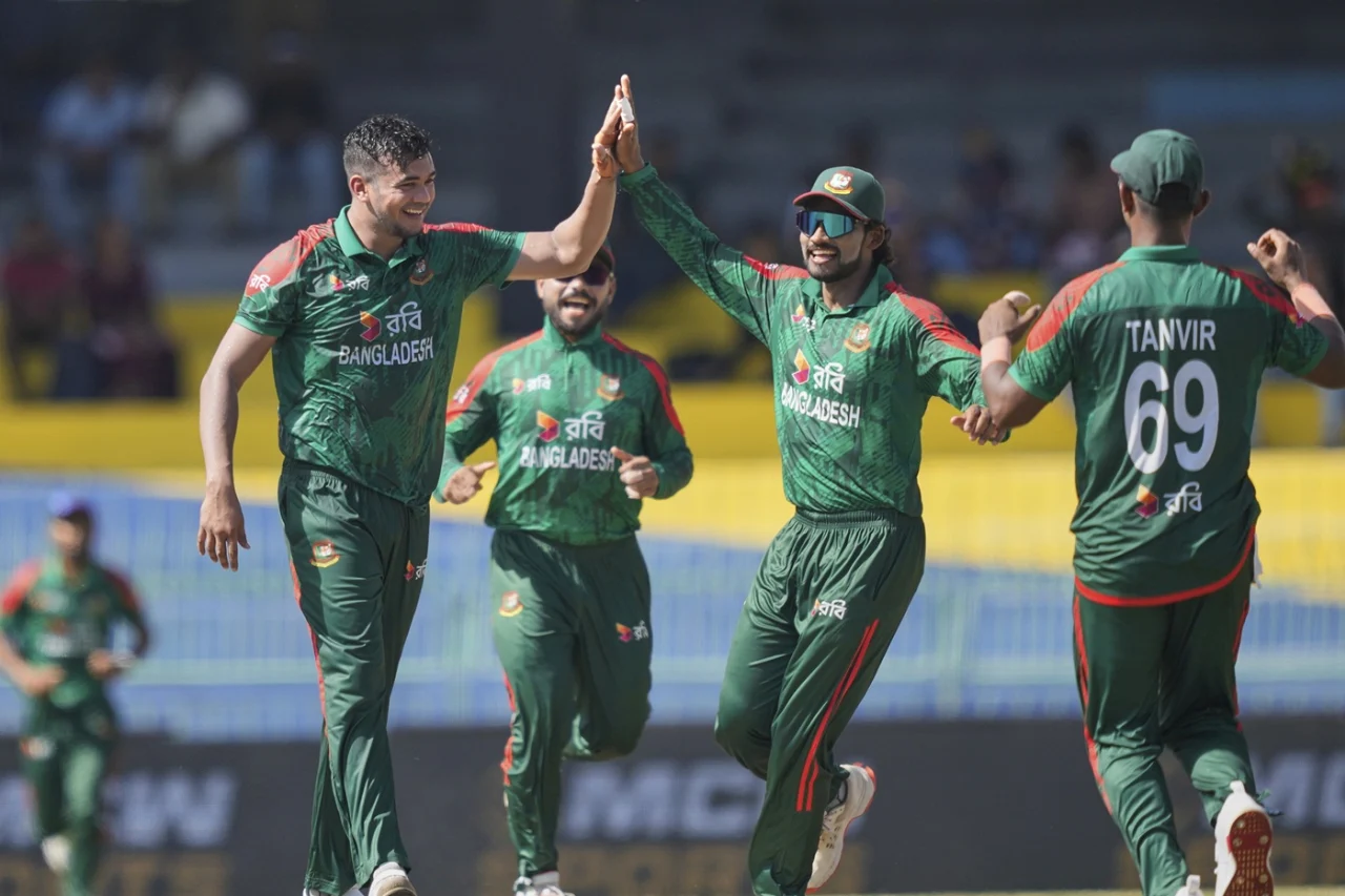 Bangladesh bowl first in 1st ODI against Sri Lanka