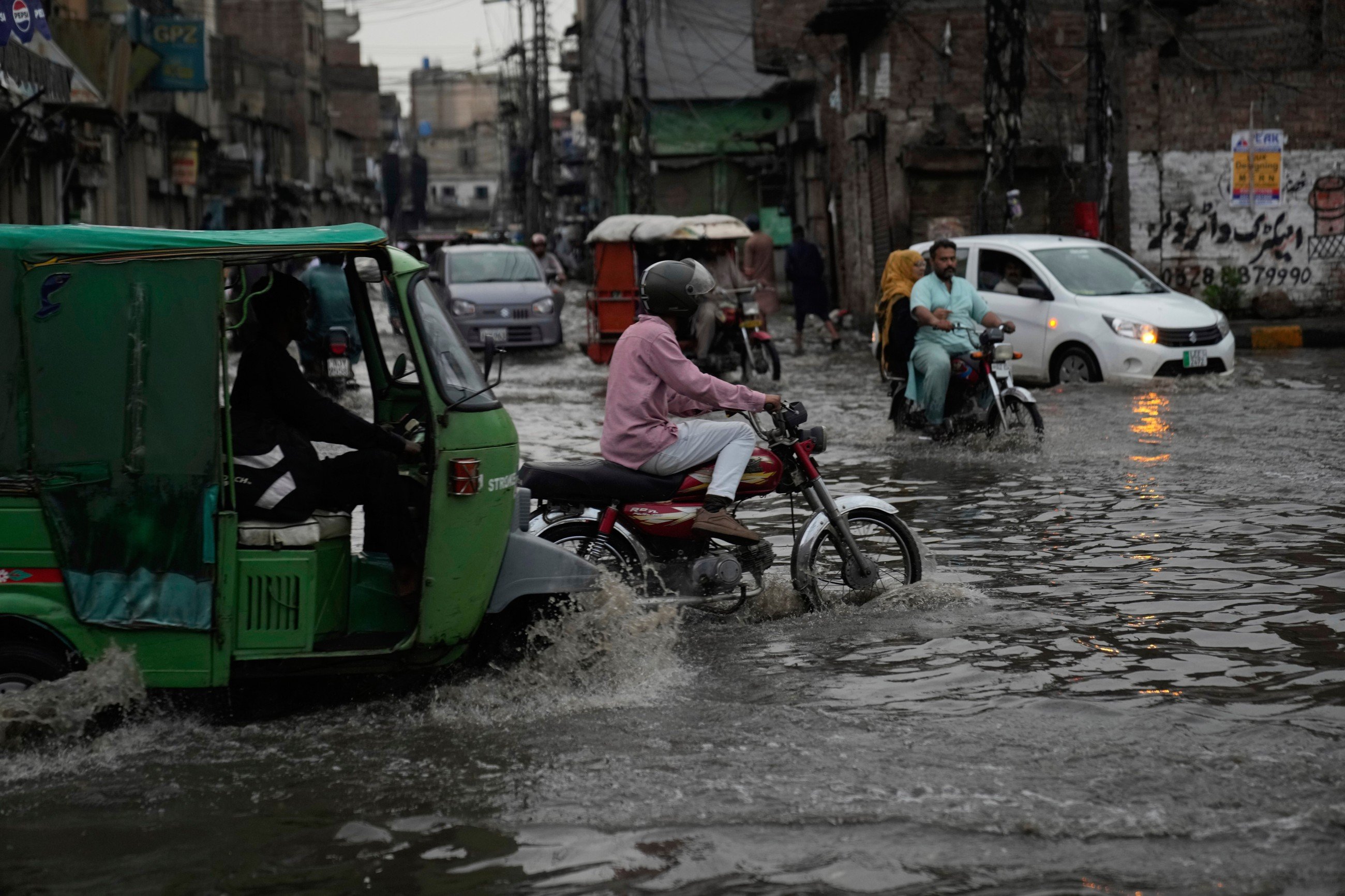 Pakistan flash floods, heavy rain kill 64 in a week: govt  