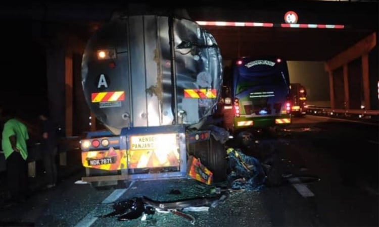 Two dead, 16 injured in Malaysia tour bus crash