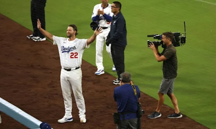 Dodgers ace Kershaw notches 3,000th strikeout