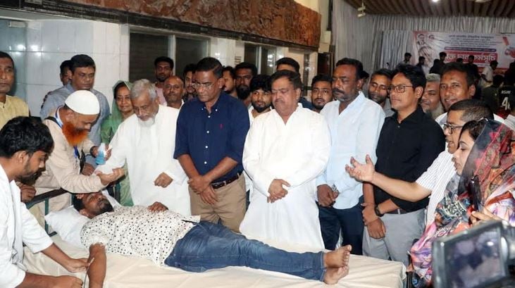 DAB organizes blood donation programme in memory of July martyrs in Khulna