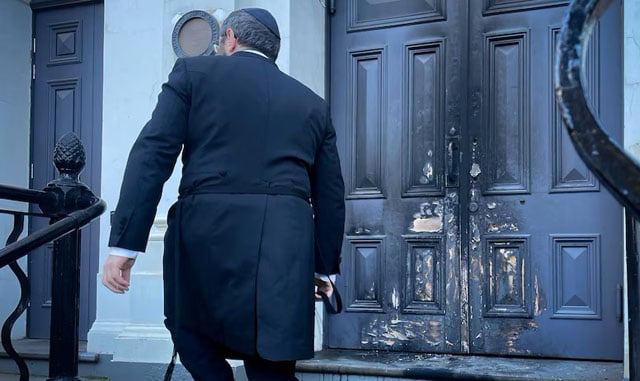 Man charged with setting fire to synagogue in Australia