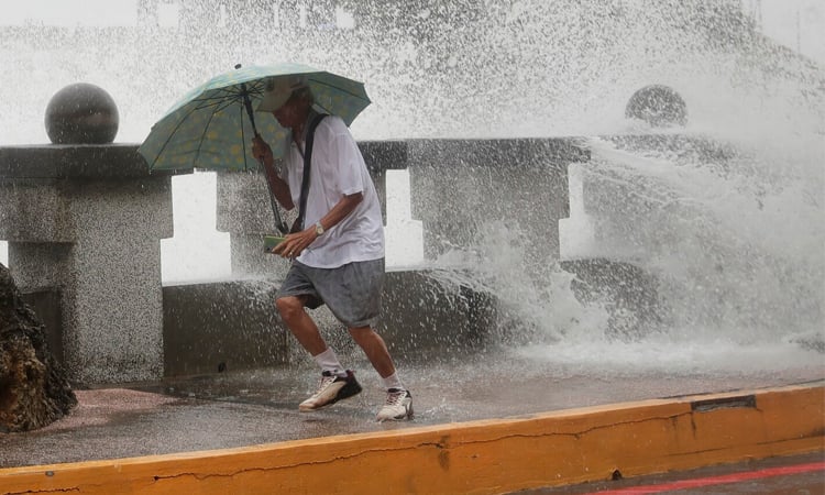 Typhoon Danas makes landfall in Taiwan, thousands evacuated