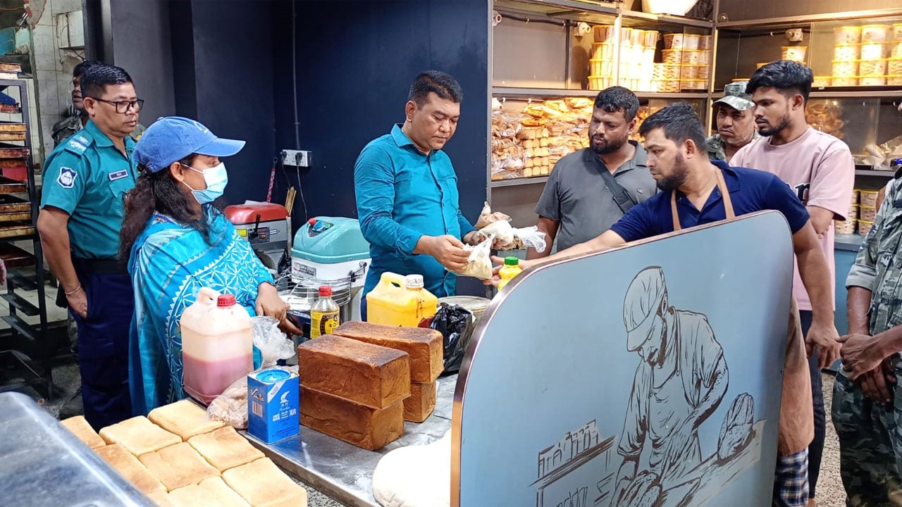 Three businesses fined Tk 60,000 in Ctg