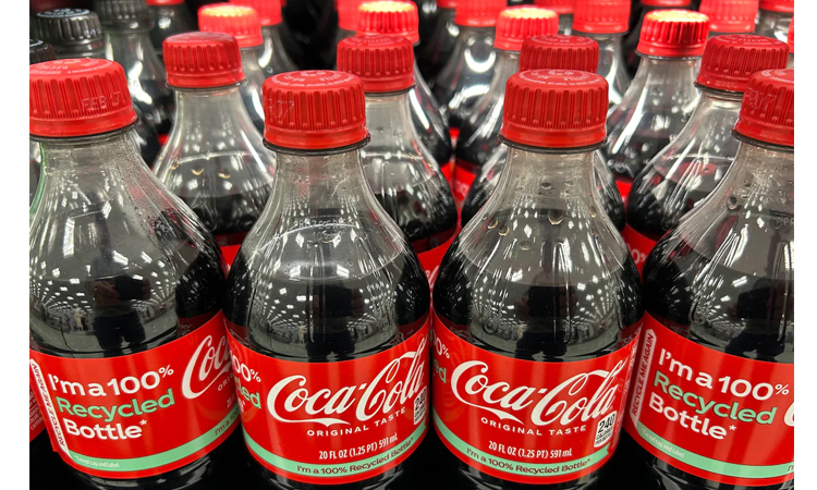 Trump says Coca-Cola to switch to cane sugar in US