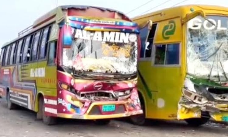 Two Jamaat men die in road crash on way to Dhaka rally