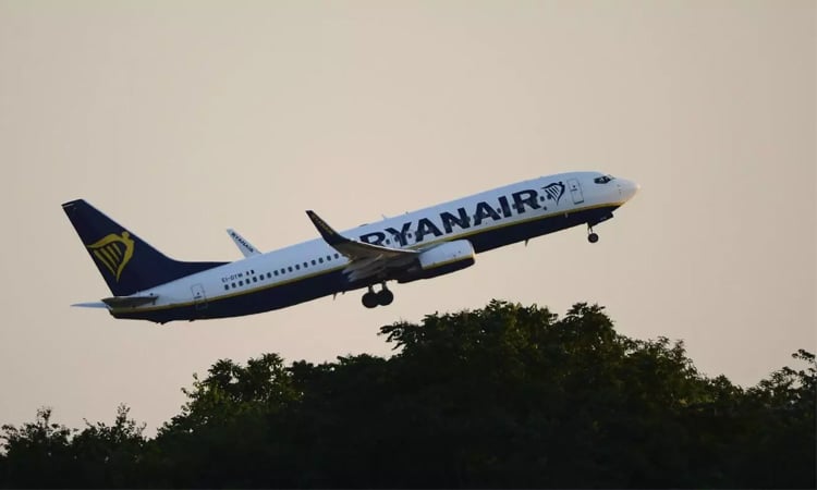 Ryanair profit surges in first quarter on higher fares