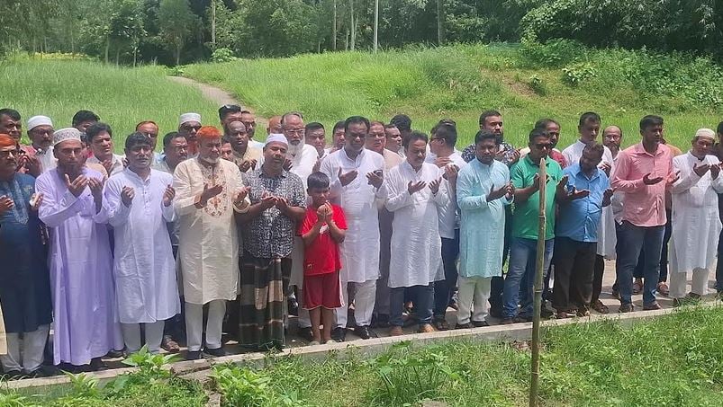 BNP leader Pintu visits 2 jet crash victim families in Mirzapur, Sakhipur