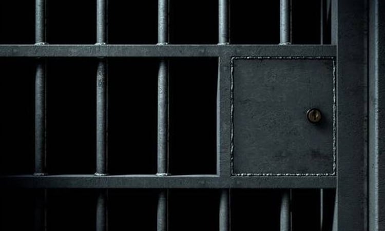 4 ex-officials sentenced to one-month jail in contempt of court case  