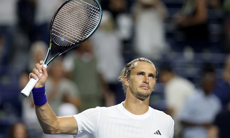 Zverev makes winning Toronto return after a month off court