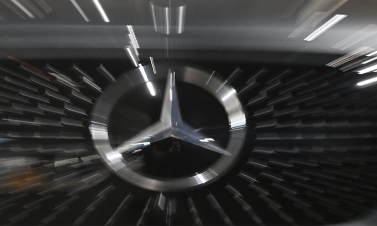 Mercedes-Benz profit plunges on tariff, China woes