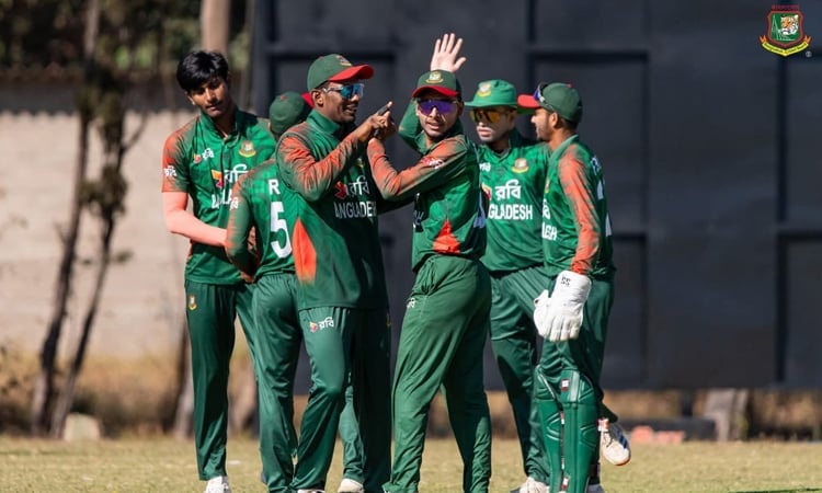 Bangladesh U19 taste first defeat in tri-series tournament