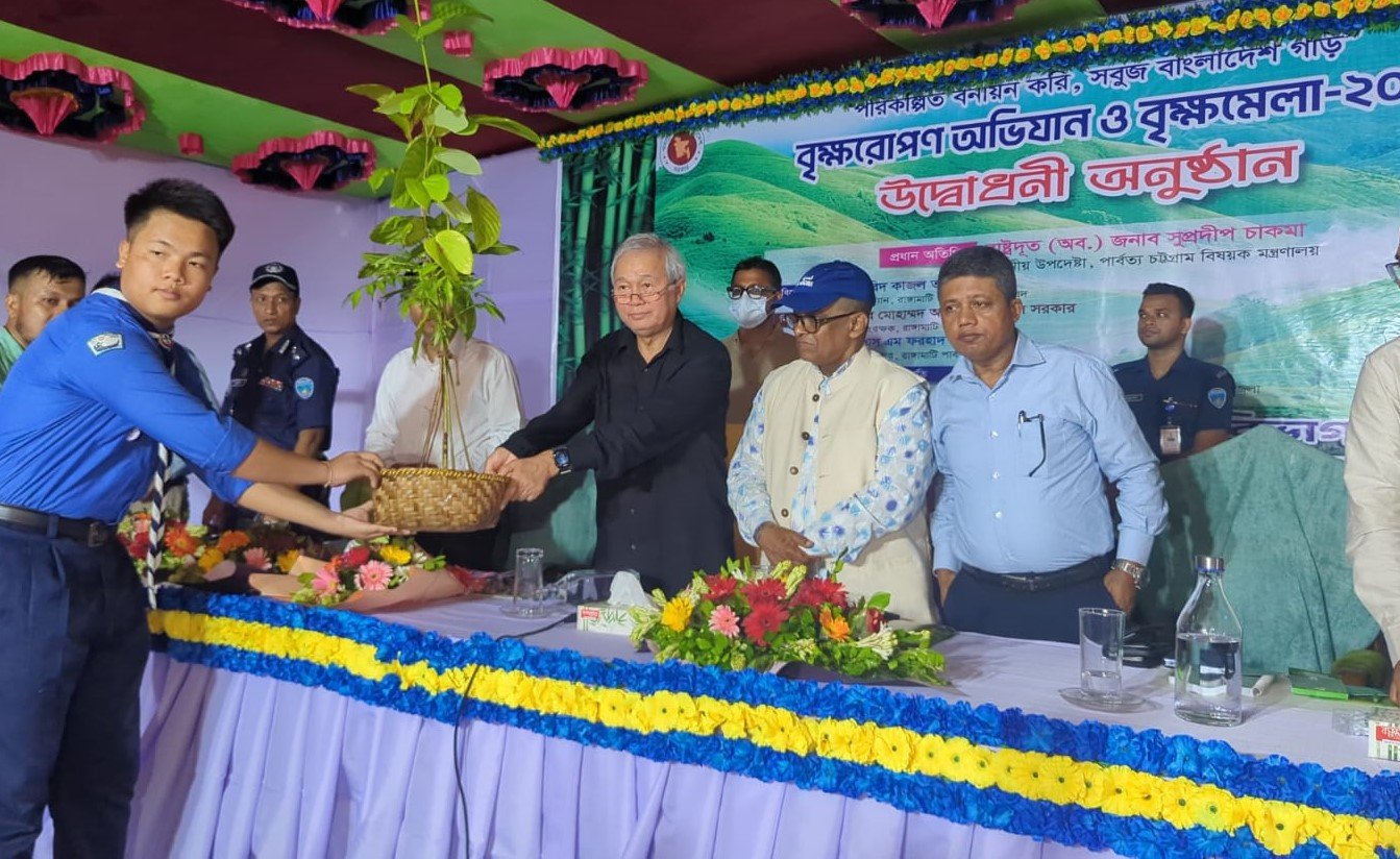 Supradip urges forest dept to be more proactive in protecting natural environment