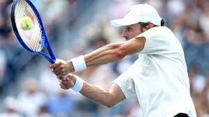De Minaur survives Tiafoe to reach Toronto quarter-finals