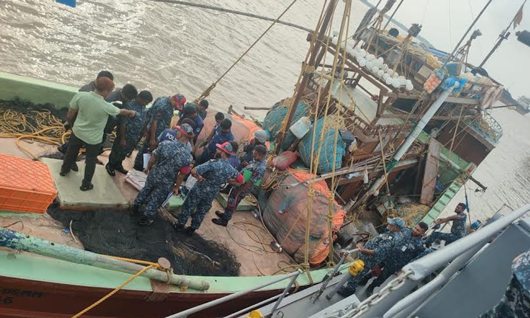 14 Indian fishermen arrested for trespassing into Bangladeshi waters