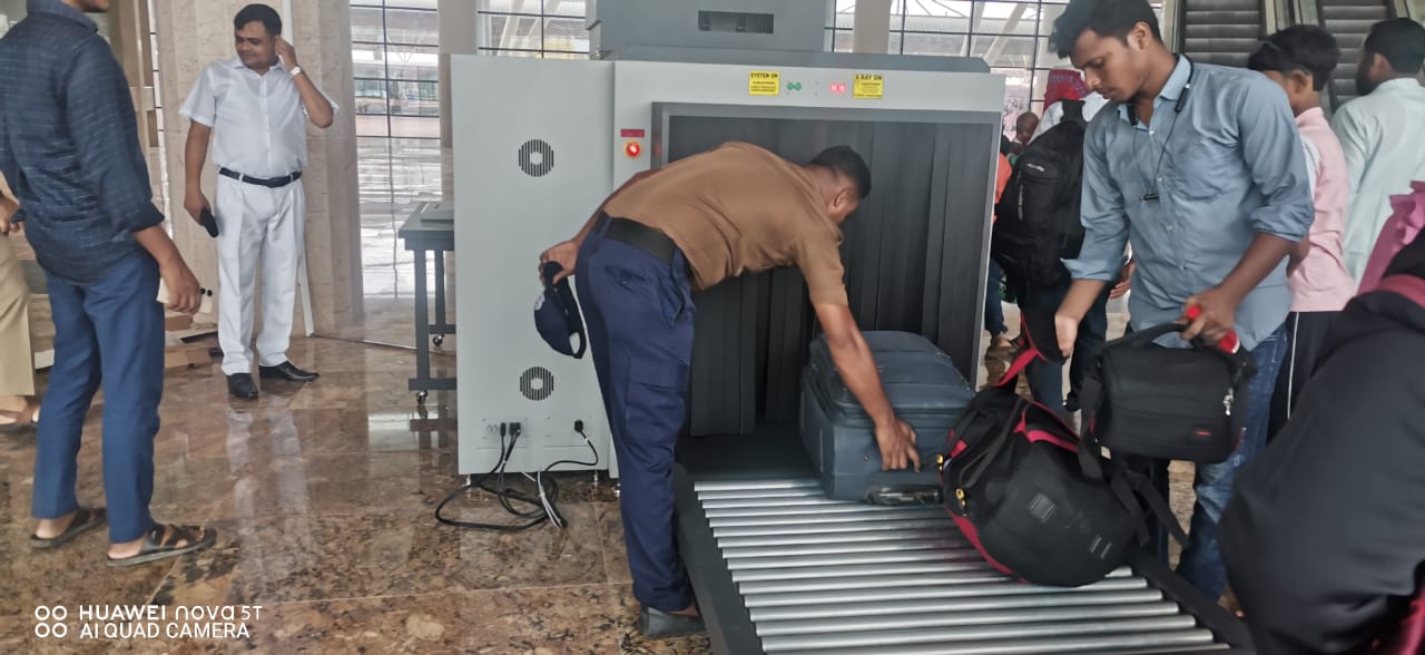 Railway introduces security scanner at Cox’s Bazar station