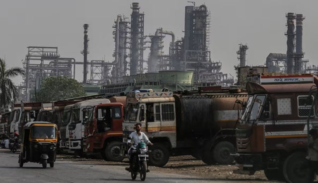Trump hikes India levy over Russian oil as tariff deadline looms