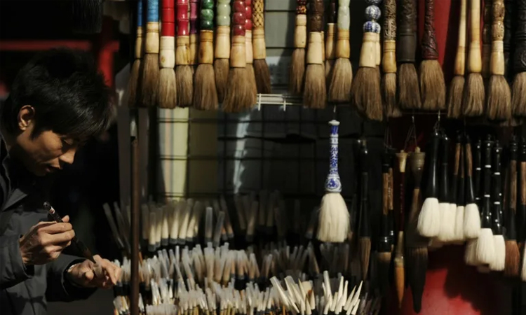 Library user borrows rare Chinese artwork, returns fakes: US officials
