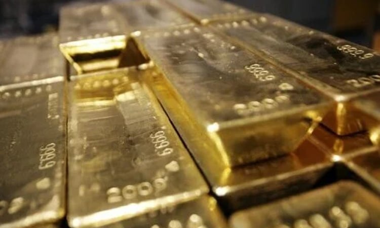 US to clarify gold tariff 'misinformation' as futures hit record