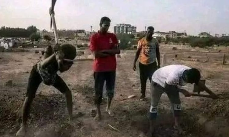 Volunteers help families give Khartoum war dead proper burials