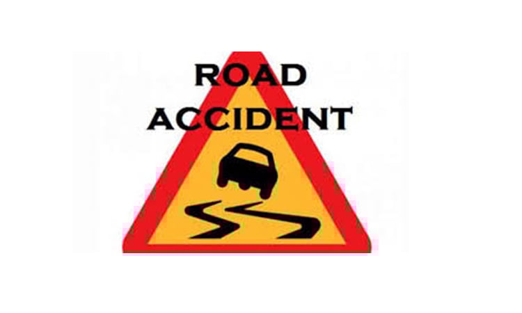One killed after a private car crashed into Mohakhali flyover divider