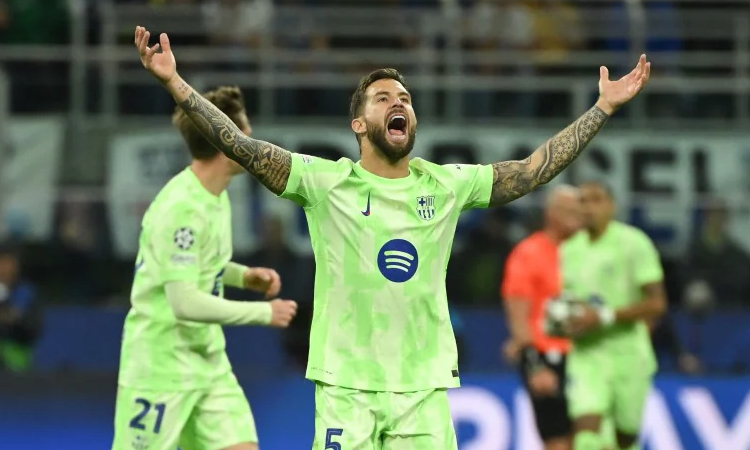 Inigo Martinez leaves Barcelona for Saudi club Al-Nassr