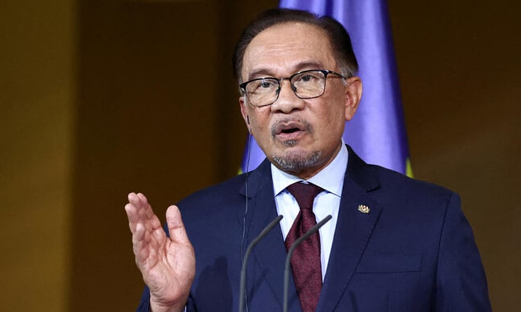 Malaysia concerned with Bangladesh’s burden to cater Rohingyas: Anwar Ibrahim