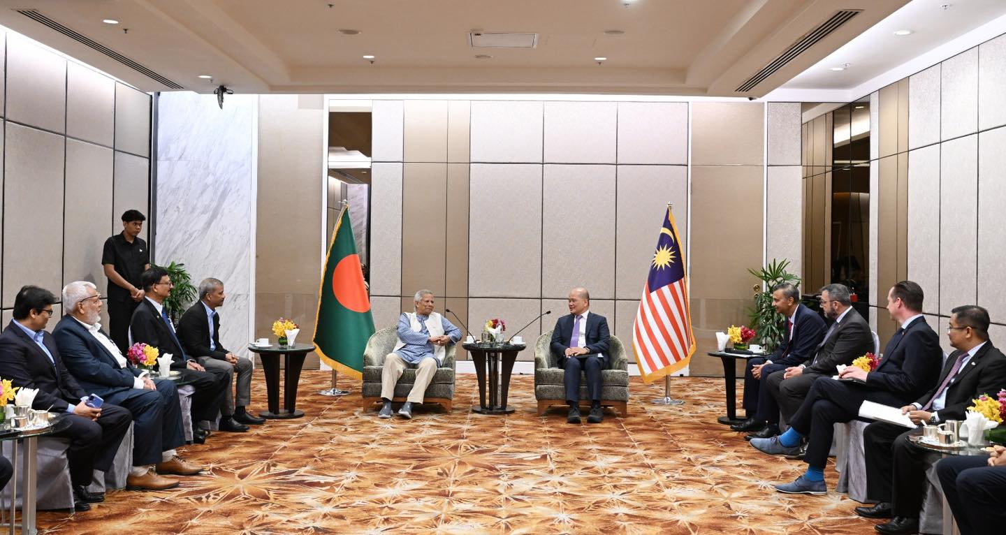 CA urges Axiata to expand 5G services in Bangladesh