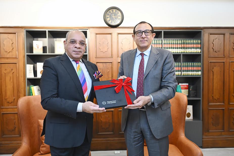 Palestinian envoy pays courtesy call on Chief Justice
