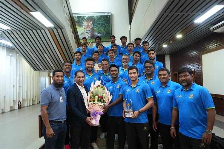 Victorious Bangladesh U19 return home