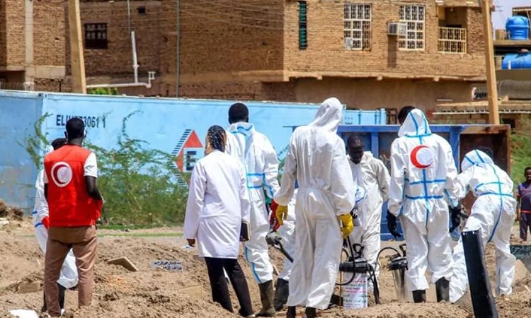 Volunteers help families give Khartoum war dead proper burials