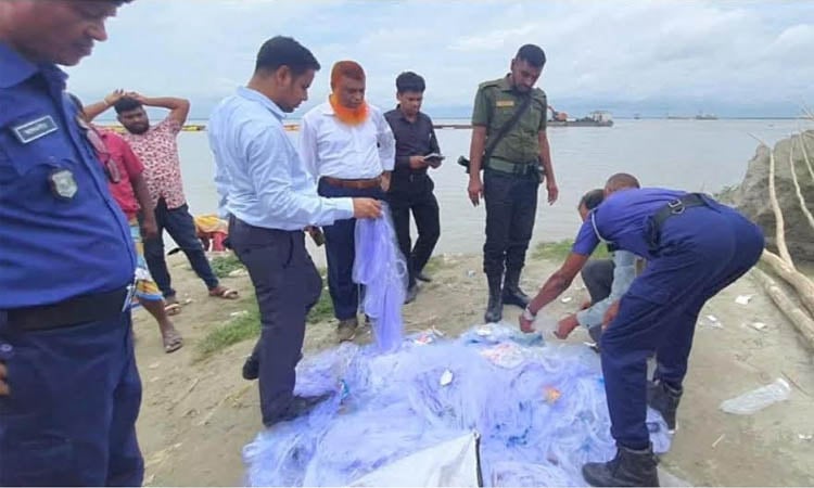 15,000 metres of illegal dragnet seized in Manikganj