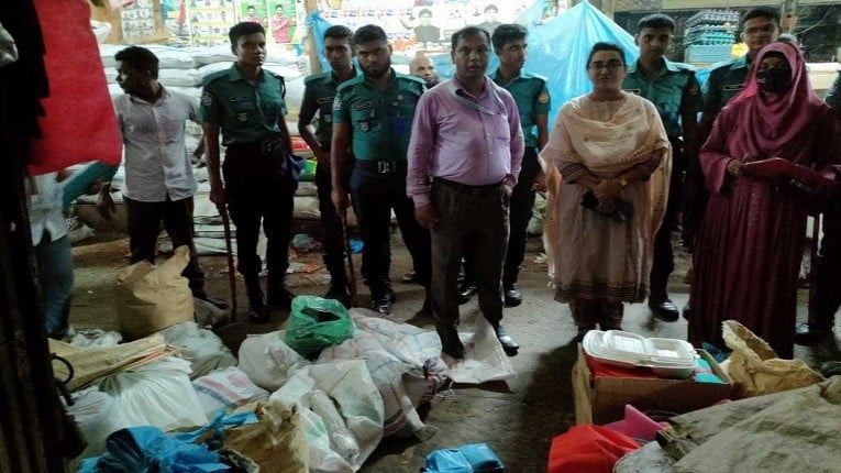 3,000-kg illegal polythene seized in Shariatpur