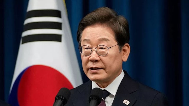 South Korea president vows to build 'military trust' with North
