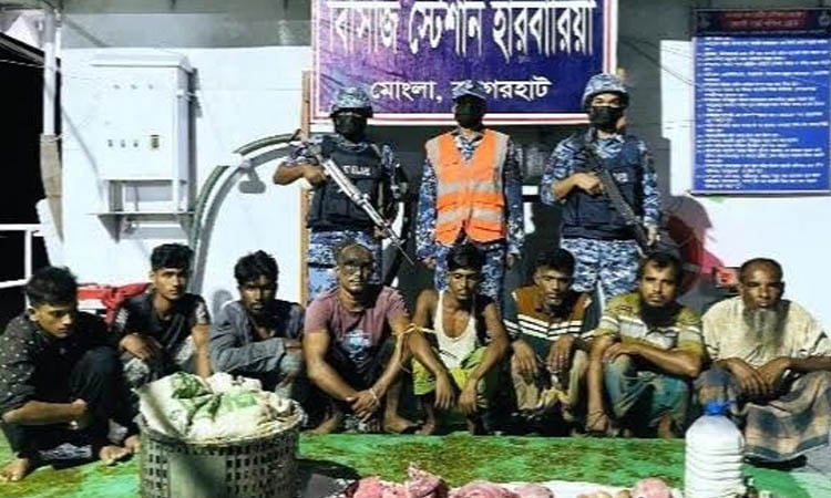 Eight poachers with venison, crab held from Sundarbans