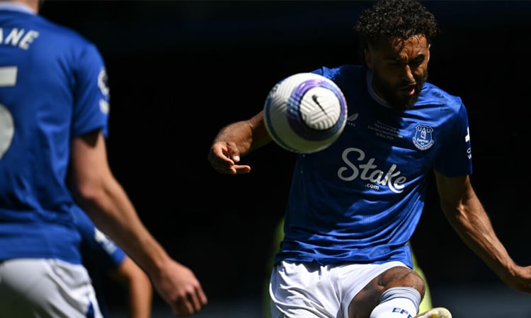 Leeds sign former Everton striker Calvert-Lewin