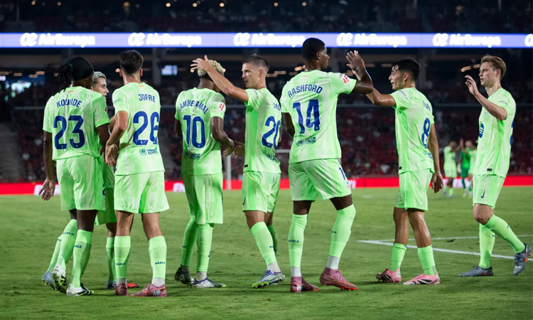 Barcelona open Liga title defence strolling past nine-man Mallorca